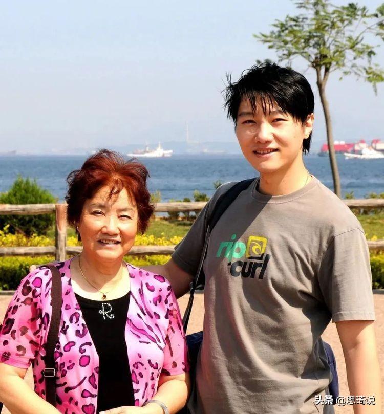 祝希娟，演艺之路的璀璨之星闪耀旅程