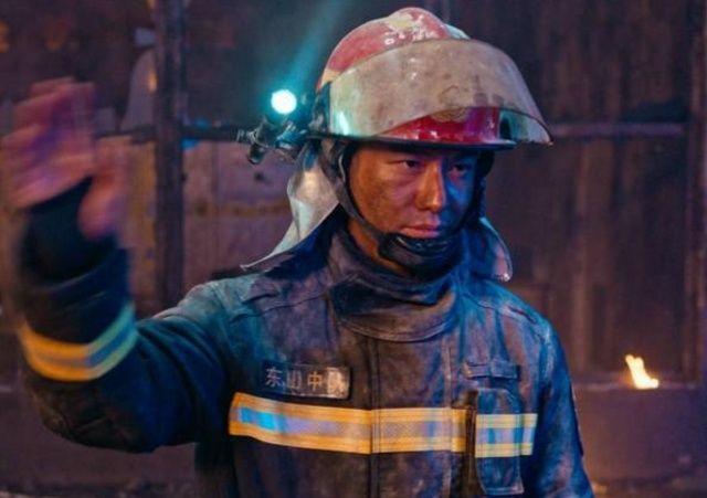 烈火英雄电视剧,热血燃烧,英雄情怀激荡人心!