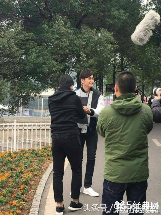 偶遇星光，与明星近距离接触的美好瞬间