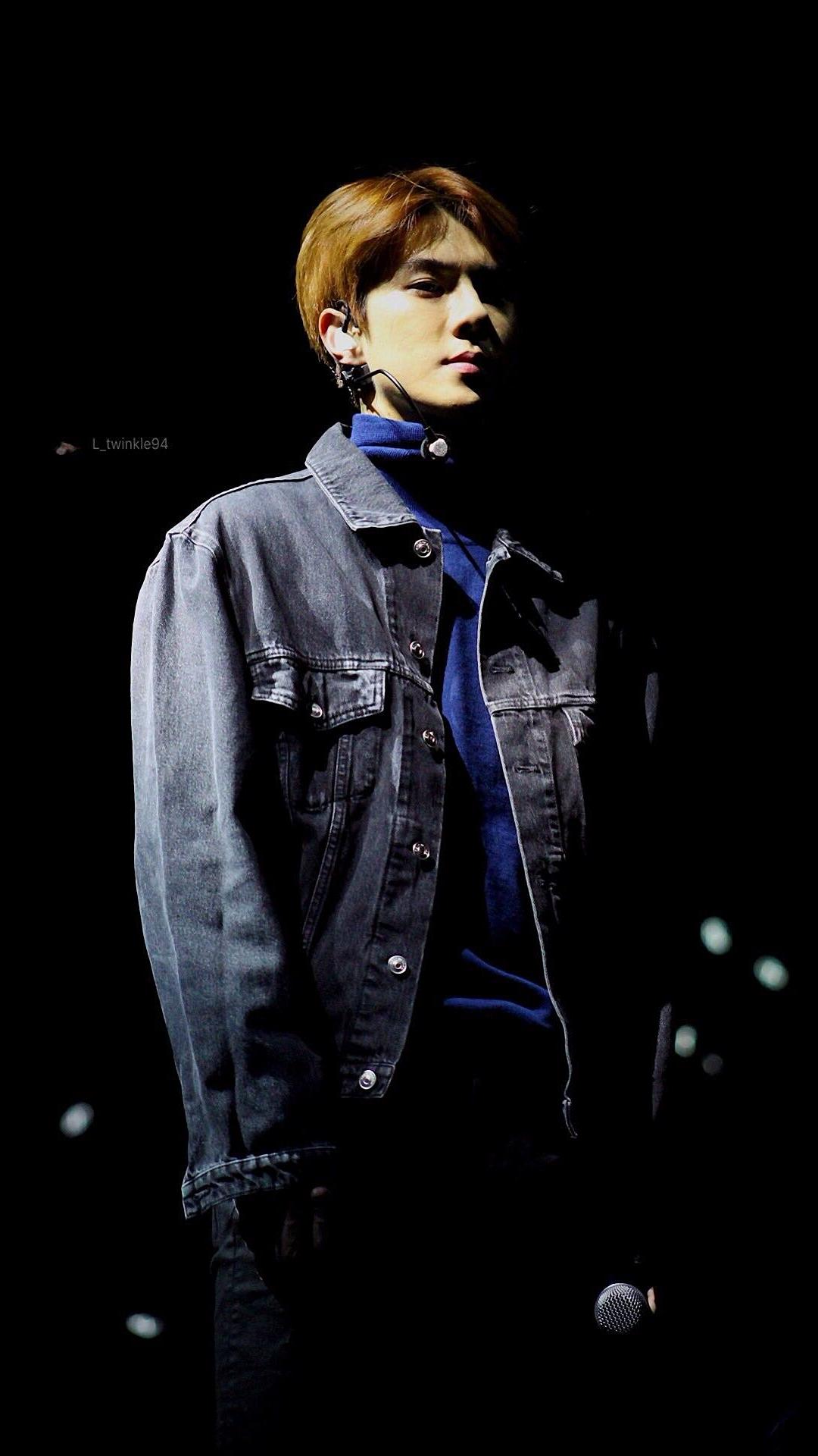 世勋最新高清壁纸，时代之光下的璀璨星辰之美