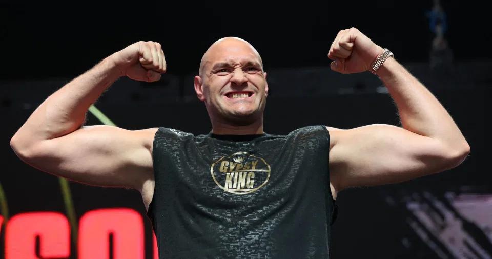 重量级拳击比赛，爱与陪伴的力量闪耀赛场