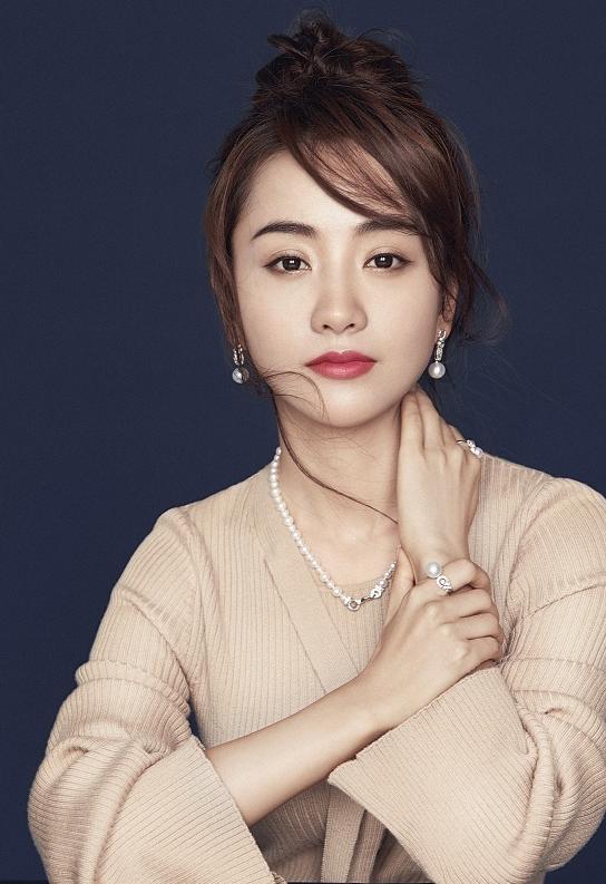 演员金子探寻小巷隐秘宝藏的神秘之旅