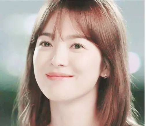 时尚刘海发型大盘点，打造魅力瞬间，潮流刘海发型一网打尽！