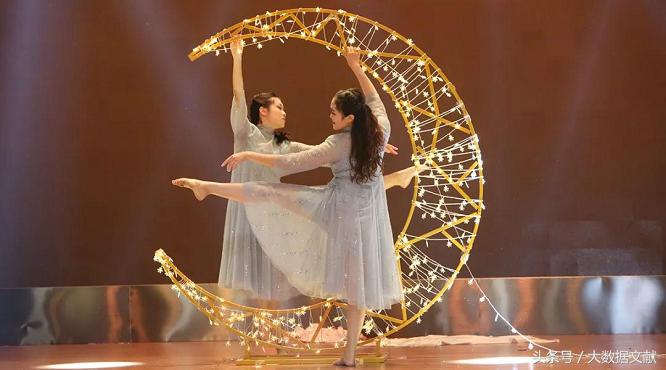 双人舞教程,舞动人生之旅,自信与成就感的奇妙体验