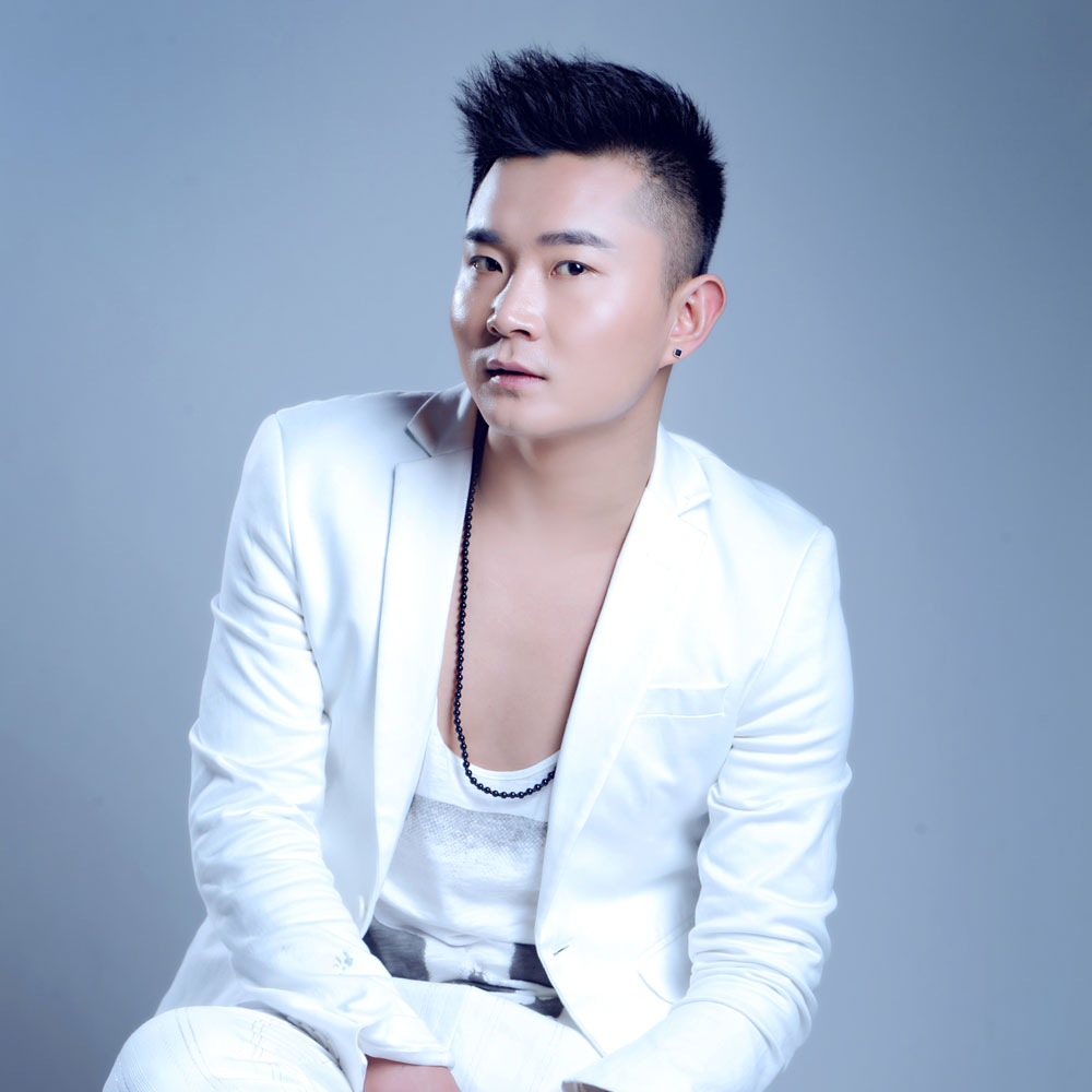 胡小宝最新动态揭秘,多维度视角下的深度探讨与解析