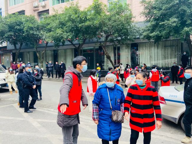 华蓥最新疫情动态,学习变迁中的信心与成就力量