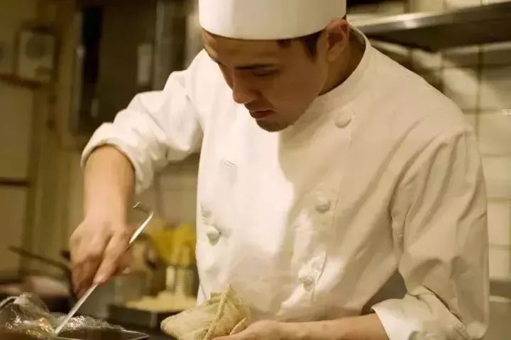时代背景下的厨艺传承与革新,最新厨师招工信息速递