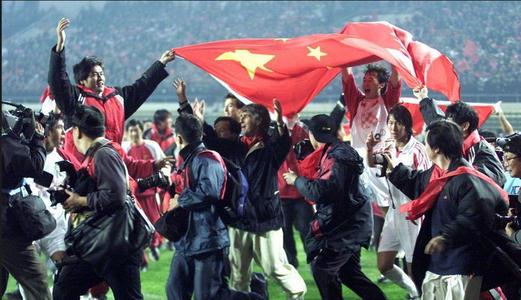 足球赛事最新动态与影响，一场激动人心的讨论回顾