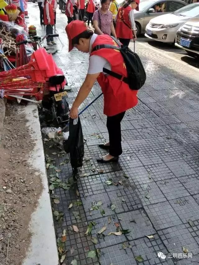 环保新趋势,捡垃圾行为及其案例解析